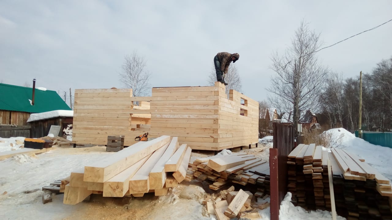 Закончили дом из бруса 150×150, 6 на 8 метров | Своя пилорама - приезжайте  на экскурсию. Помощь в получении кредита на строительство от 5%.